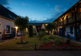 Bestens gebuchter Ferienhof mit 23 Zimmern und großzügigem Außenbereich