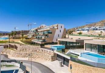 Ultimative Luxusvilla: 356 m2 Wohnfläche, 3 Schlafzimmer, Meerblick, Innenpool, Spa, und vieles mehr