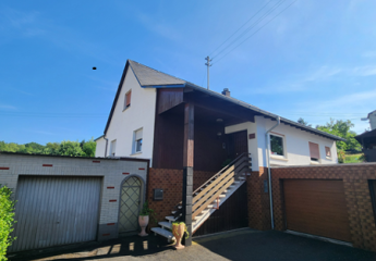 Idar-Oberstein Stadteil - viel viel Haus fürs Geld..und jede Menge Grün drum rum