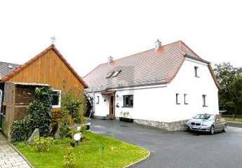 SANIERTE, MODERNISIERTE FAMILIENOASE MIT CHARME