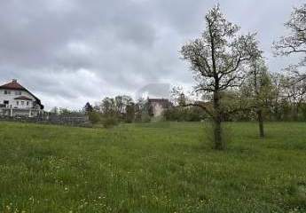 IHR TRAUM VOM BAUEN MIT BLICK AUF SCHLOSS HÜRBEL