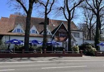 IDYLLE PUR: GROßES LANDHAUS AM WALDRAND
