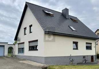 IDYLLISCHES MEHRGENRATIONENHAUS ZUM VERLIEBEN