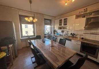 CHARMANT, RENOVIERT, MODERN MIT VIEL POTENTIAL