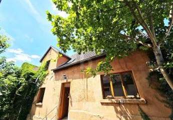 HISTORISCHES HOFENSEMBLE MIT HALLE & WERKSTATT !