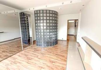 WOHNEN LEICHT GEMACHT  MIT LIFT, STELLPLATZ & EBK