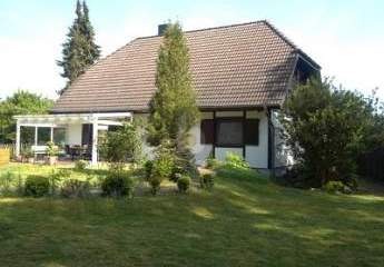 TRAUMHAFTES EINFAMILIENHAUS MIT GARTENPARADIES