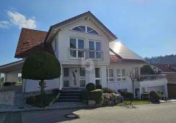 EXKLUSIVES ZWEIFAMILIENHAUS ZUR MIETE