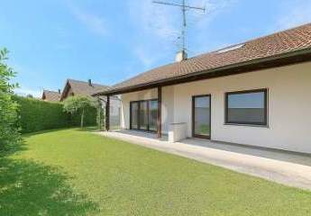 FAMILIENFREUNDLICH MIT GARTEN + CARPORT