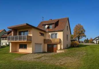 FAMILIENPARADIES IM GRÜNEN