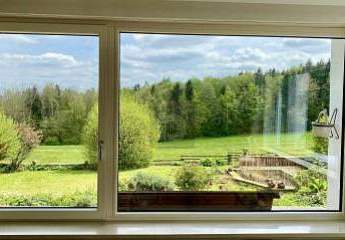 UNVERBAUBARE SICHT MIT GARTEN, SAUNA UND VIEL PLATZ