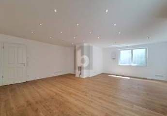 HOCHWERTIG, GROßZÜGIG, MODERN - BEZUGSFREI