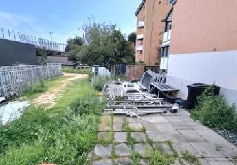 BAUPLATZ FÜR 3 REIHENHÄUSER IN TOPLAGE