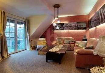 VOLLAUSGESTATTET UND BEREIT