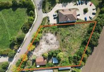 GROßZÜGIGE FLÄCHE FÜR WOHNEN & GEWERBE