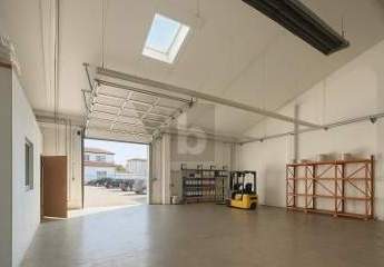 LKW-TAUGLICHE NUTZFLÄCHE -LAGER/PRODUKTION