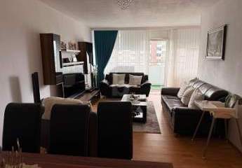 LICHTDURCHFLUTETES ZUHAUSE MIT BALKON + WEITBLICK