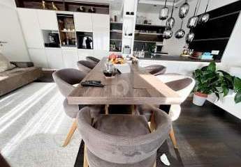 HOCHWERTIG MIT STABILER WERTANLAGE