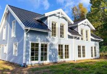 SCHLÜSSELFERTIG UND HOCHWERTIG AUSGESTATTET