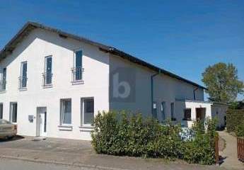 GERÄUMIGES ZUHAUSE MIT GROßER WERKSTATT & GARTEN