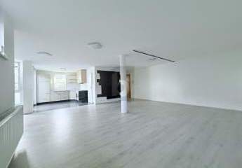 CHARMANT UND LICHTDURCHFLUTET WOHNEN