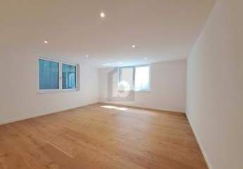 SUPER RUHIG - HOCHWERTIG + MODERN