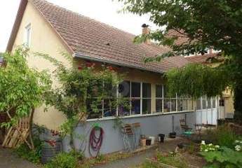 WOHN- UND GESCHÄFTSHAUS MIT SEPARATER WERKSTATT