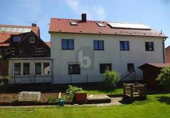 SANIERTES RENDITEHAUS IM GRÜNEN