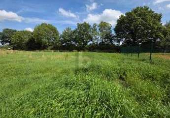 FAMILIENFREUNDLICH WOHNEN MIT VIEL PLATZ