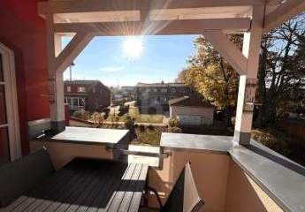 EXKLUSIVES WOHNKONZEPT ÜBER ZWEI EBENEN