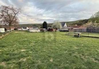 880 M² MIT GENEHMIGTEM BAUANTRAG IN RUHIGER LAGE