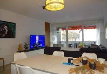 MODERN MÖBLIERT UND HELL IN SILLENBUCH