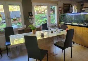 VOM HEUBODEN ZUR VILLA