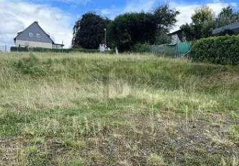 GRUNDSTÜCK MIT UNVERBAUBARER FERNSICHT