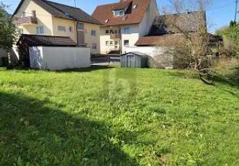 SONNIGE LAGE IN UNMITTELBARER NÄHE ZUR SCHWEIZ