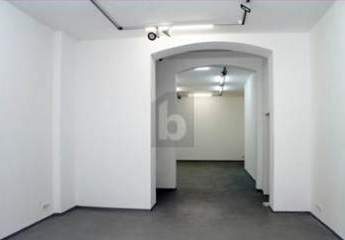 MODERNE GEWERBEFLÄCHE - RENDITEOBJEKT