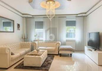 ERDGESCHOSS, SOFORT VERFÜGBAR & GARTENNUTZUNG