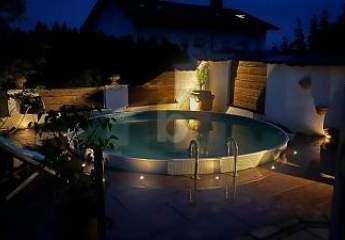 CHARMANTES EINFAMILIENHAUS MIT POOL