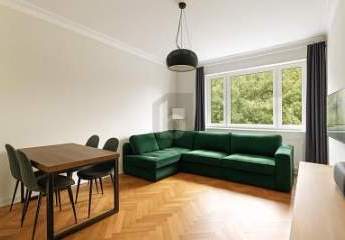 STILVOLL MODERNISIERTES ALTBAUJUWEL