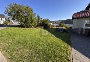 SONNIGER UND RUHIGER FREIRAUM IN ULMEN