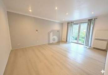 INNEN UND AUßEN VIEL PLATZ ZUM WOHNEN