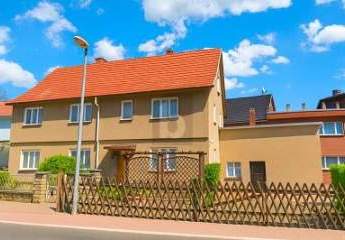 GROßZÜGIGES DOMIZIL MIT FACHWERKCHARME