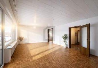 STILVOLLES WOHNEN MIT AUSBLICK & PLATZ