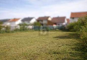 PROJEKTIERT UND GENEHMIGT