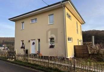 EFFIZIENT, NEUWERTIG, LEBEN IN DER NATUR, VIEL PLATZ