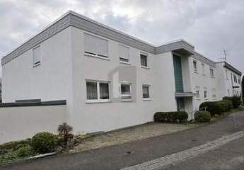 GEPFLEGT, HELL UND GUT GESCHNITTEN IN RUHIGER LAGE