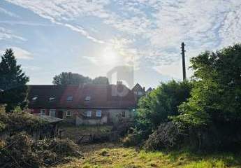 BESTANDSGEBÄUDE MIT POTENZIAL ZUR NEUGESTALTUNG