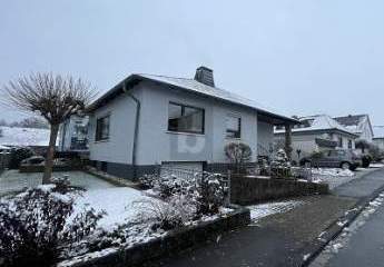 WOHNERLEBNIS MIT WINTERGARTEN UND GARTENPARADIES