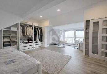 SANIERT, MIT EINLIEGERWOHNUNG UND TRAUMAUSSICHT