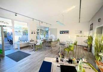 RENOVIERT MIT LAUFENDEN MIETEINAHMEN